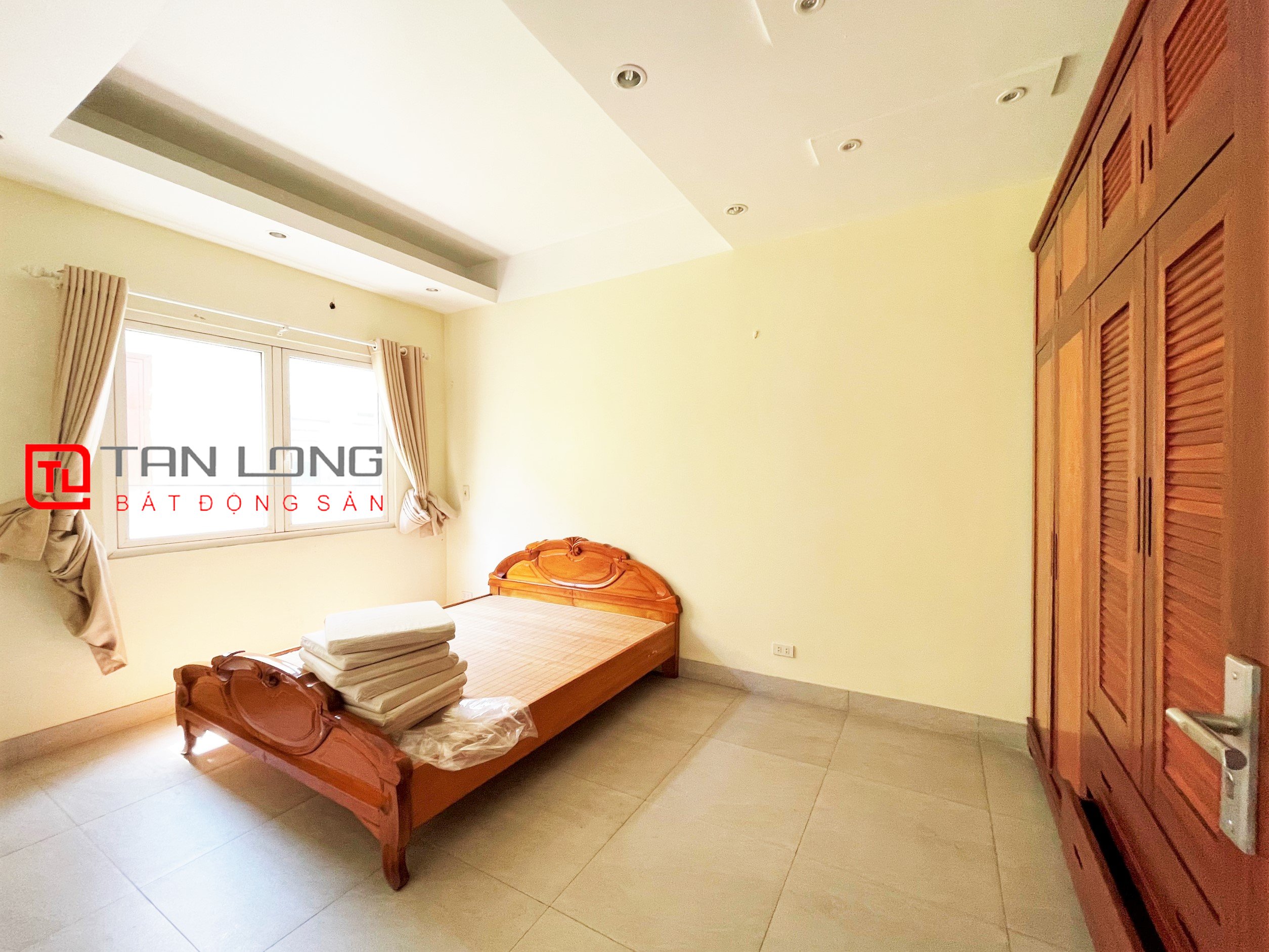 Villa for rent Hoa Sua near BIS International School at Vinhomes Riverside Long Bien 11