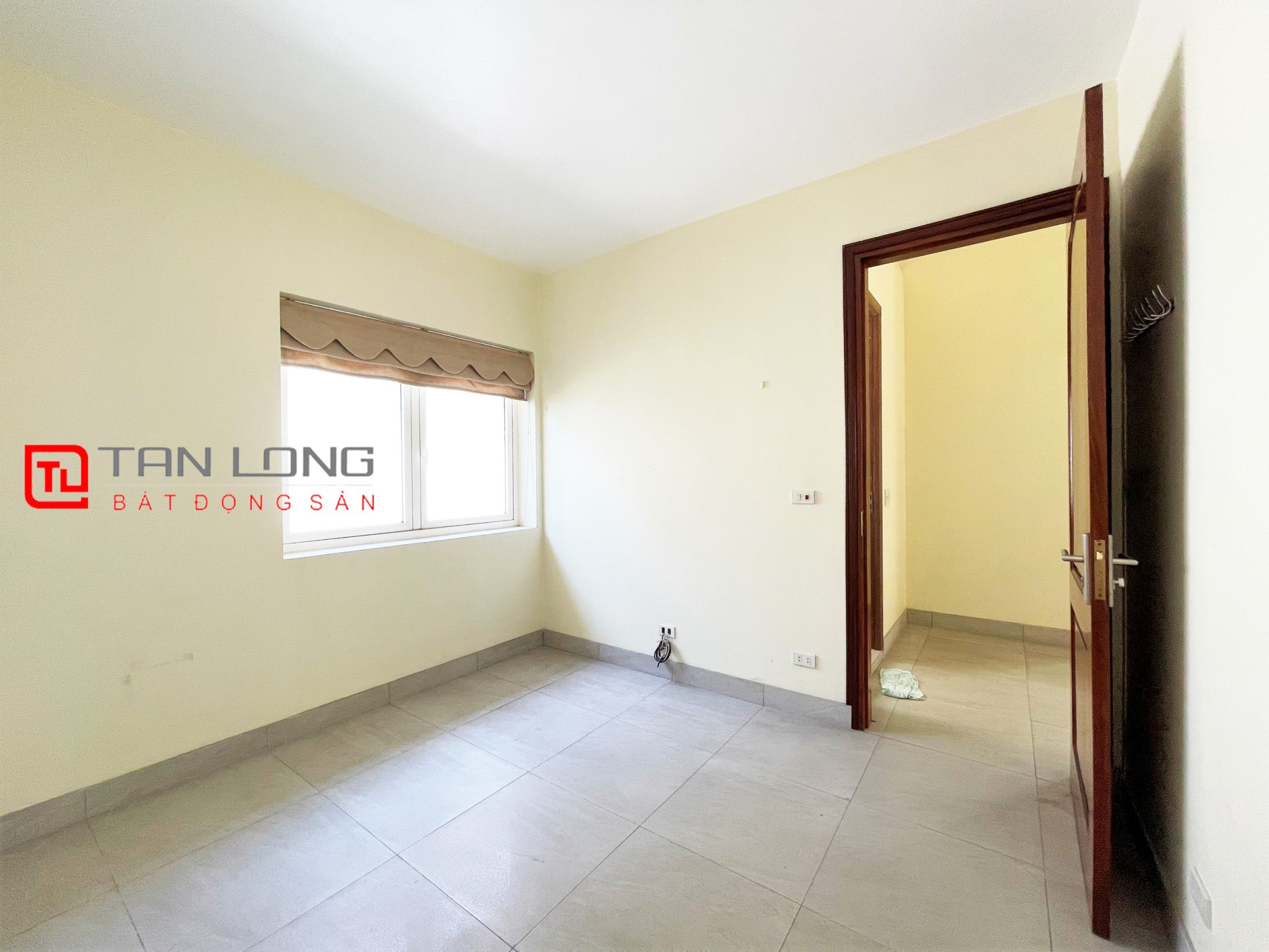 Villa for rent Hoa Sua near BIS International School at Vinhomes Riverside Long Bien 12