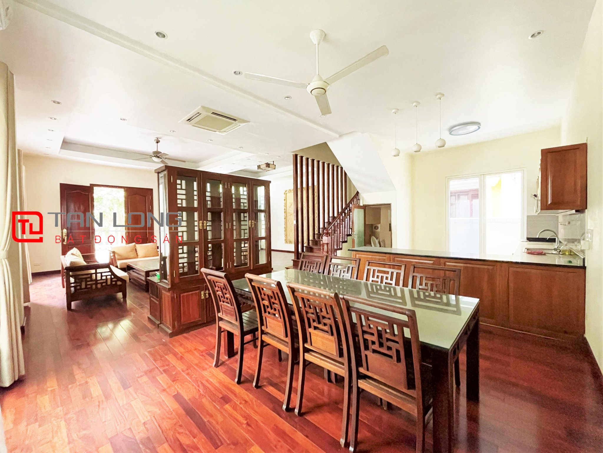 Villa for rent Hoa Sua near BIS International School at Vinhomes Riverside Long Bien 6
