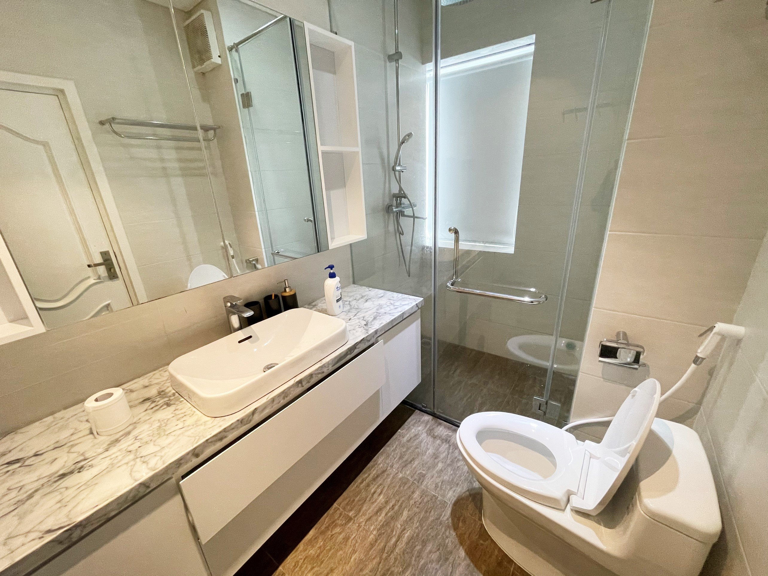Villa in Bang Lang Vinhomes Riverside, 250 sqm, 3 bed rooms, 3 floors 1 lobby full furniture for rent only 3056 usd/ month 19