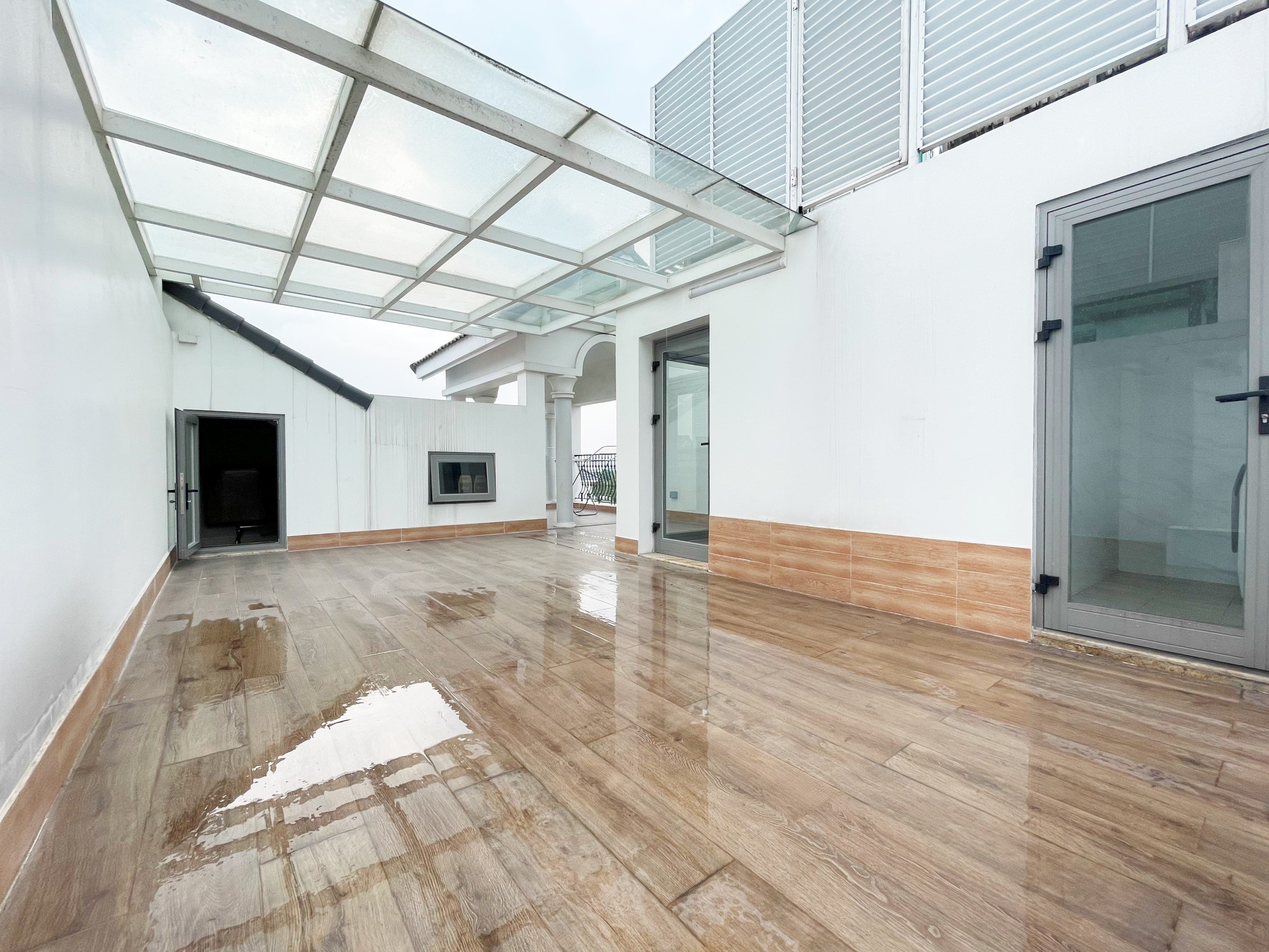 Villa in Tuylip Vinhomes The Harmony full furniture 120 sqm, 4 bed rooms, nearby the lake 16