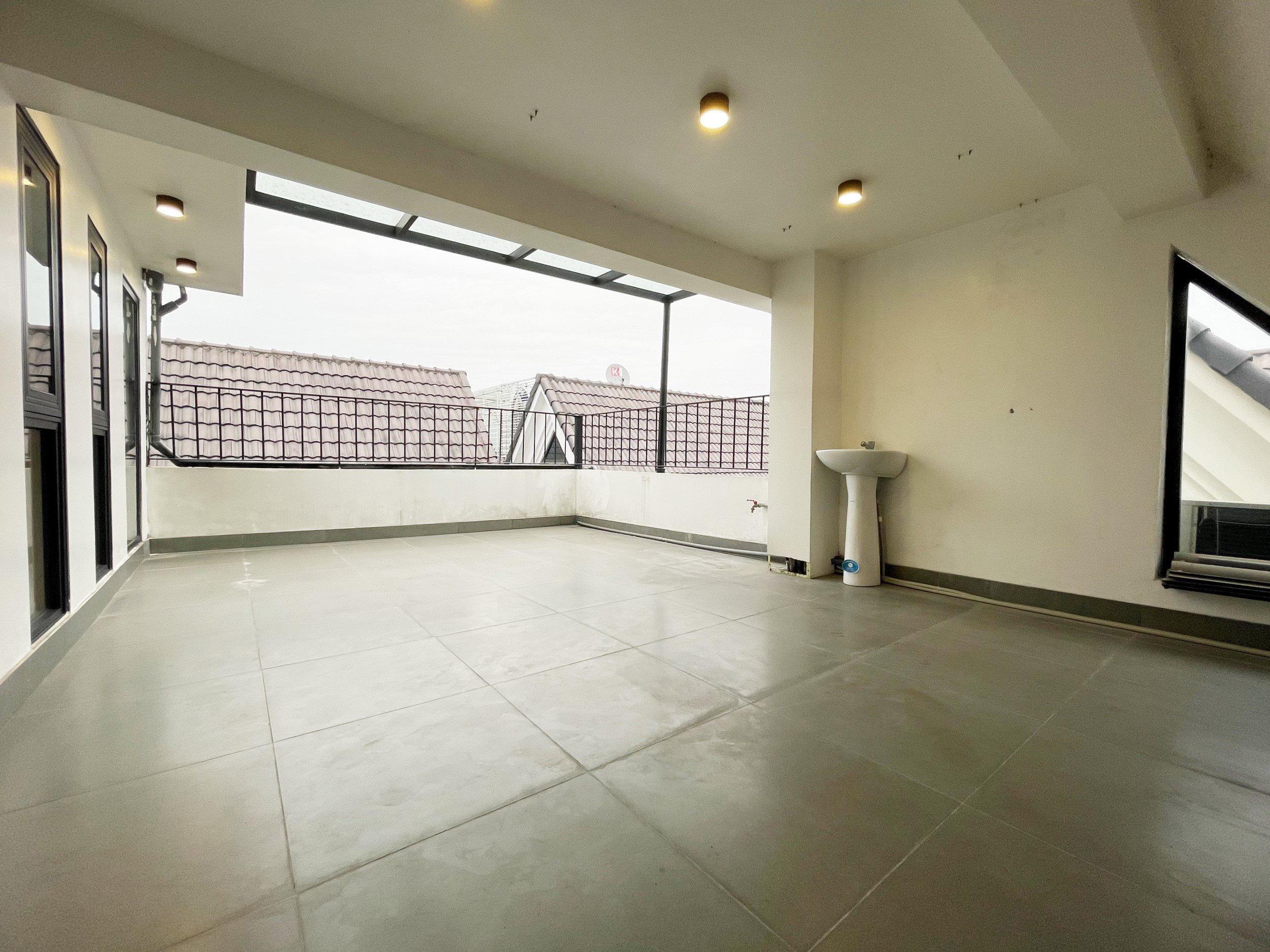 Villa in Vinhome Riverside 5 bedroom 5WC Model for rent 11