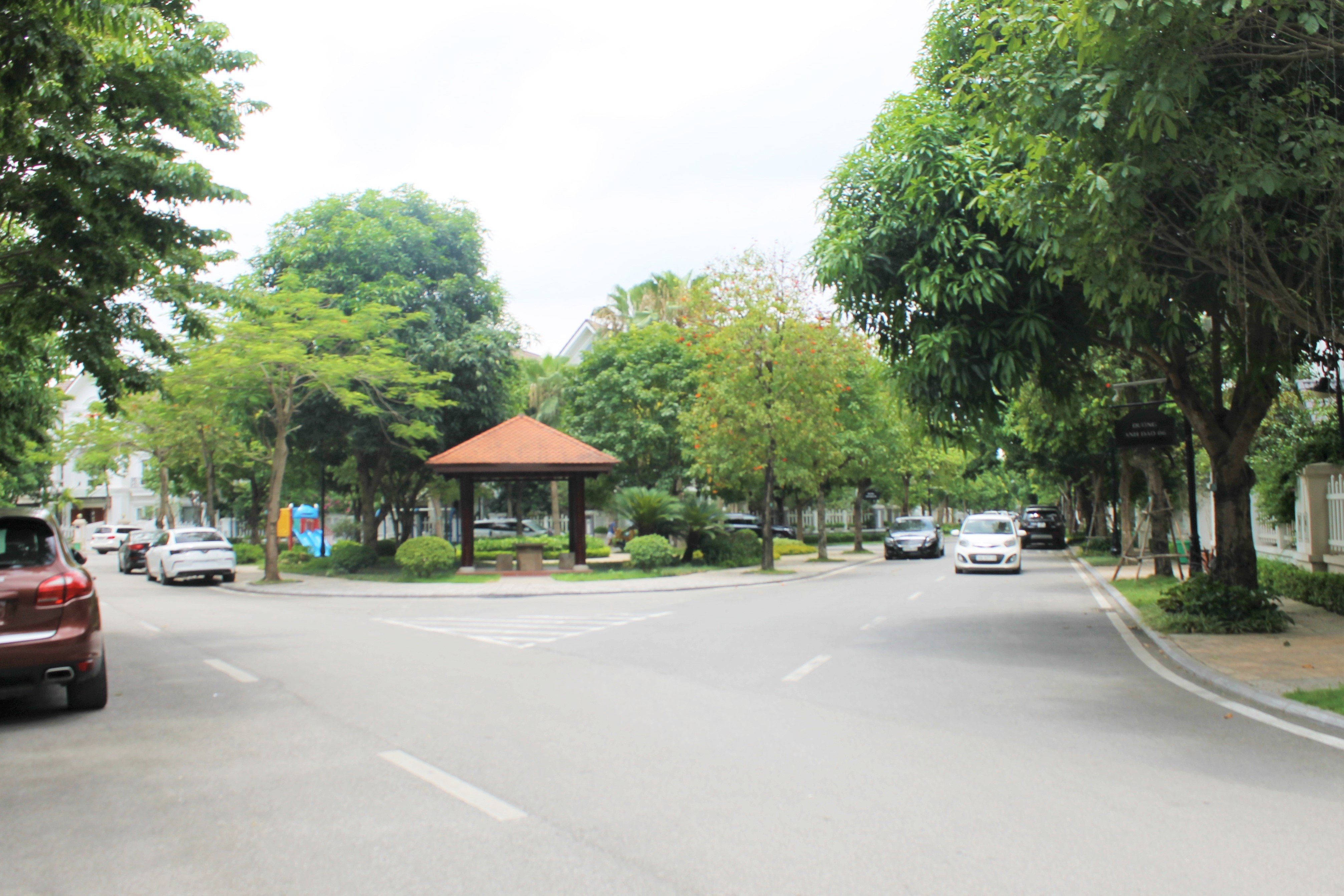 Villa in Vinhome Riverside 5 bedroom 5WC Model for rent 5
