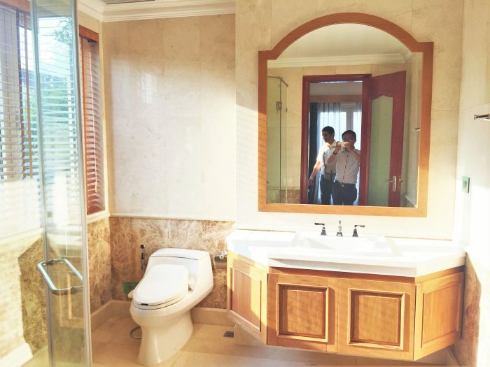 Vinhomes Riverside Long Bien, nice 4 bedroom villa in secured place for lease 10
