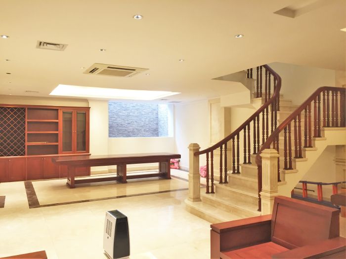 Vinhomes Riverside Long Bien, nice 4 bedroom villa in secured place for lease 15