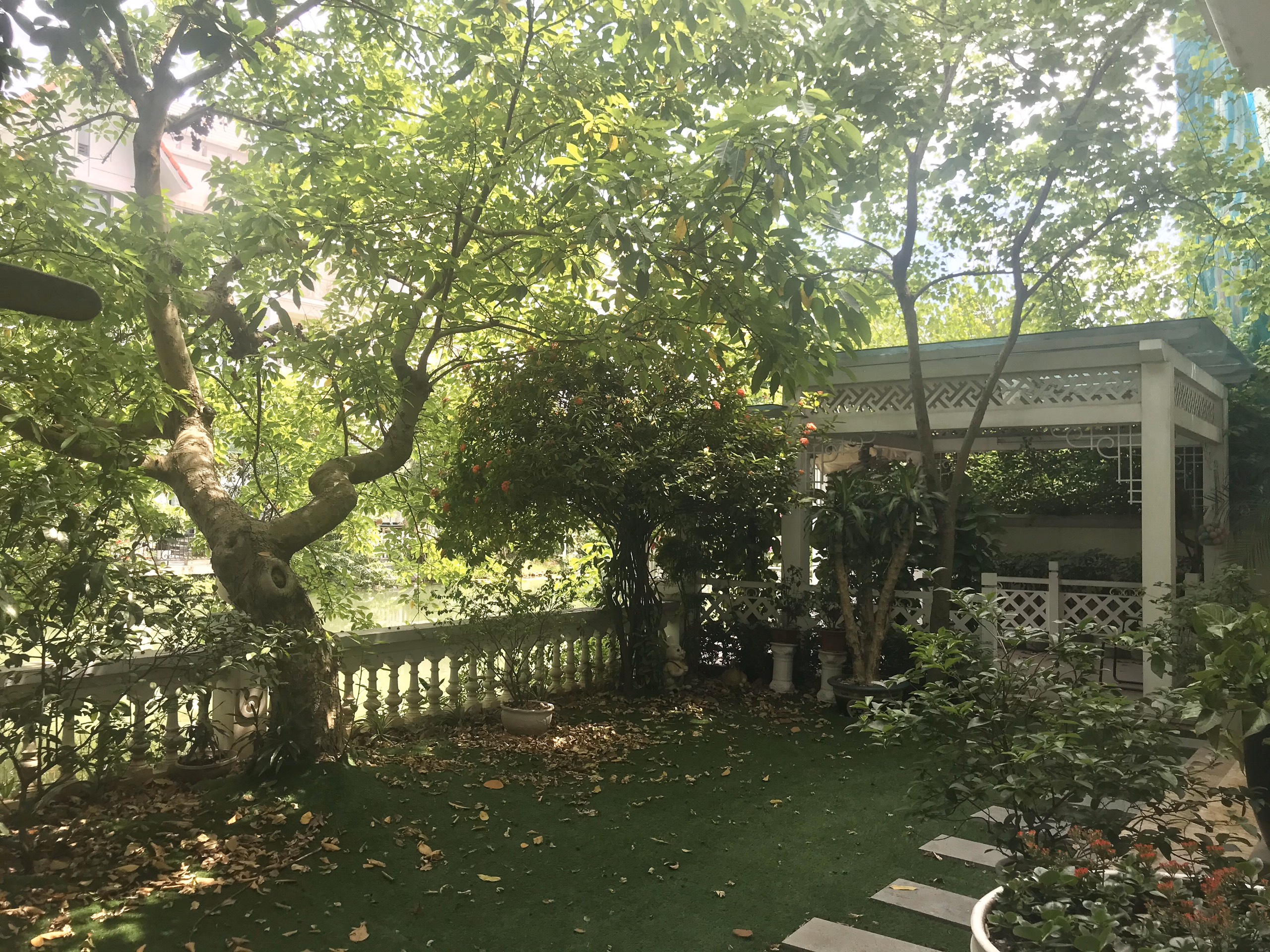 Vinhomes Riverside Lovely Garden Furnished Villa For Rent. Close to BIS, ALMAZ 3