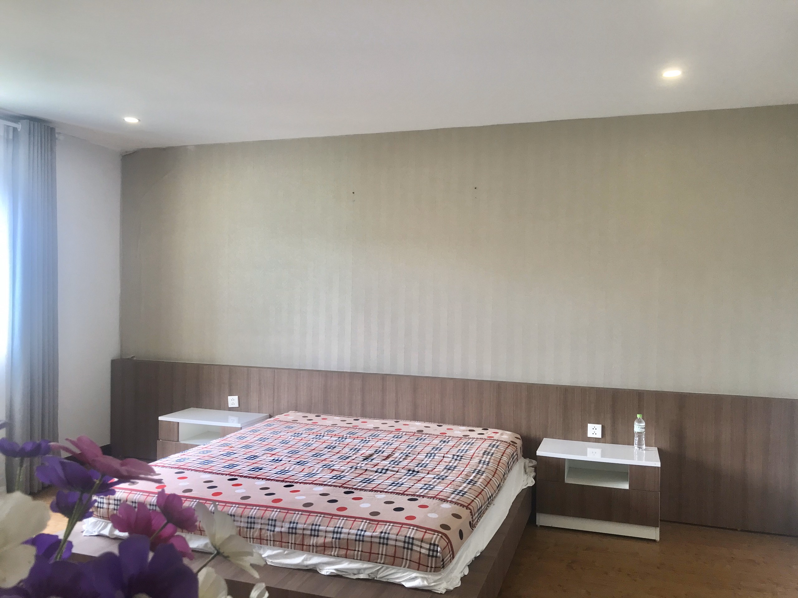 Vinhomes Riverside Lovely Garden Furnished Villa For Rent. Close to BIS, ALMAZ 17