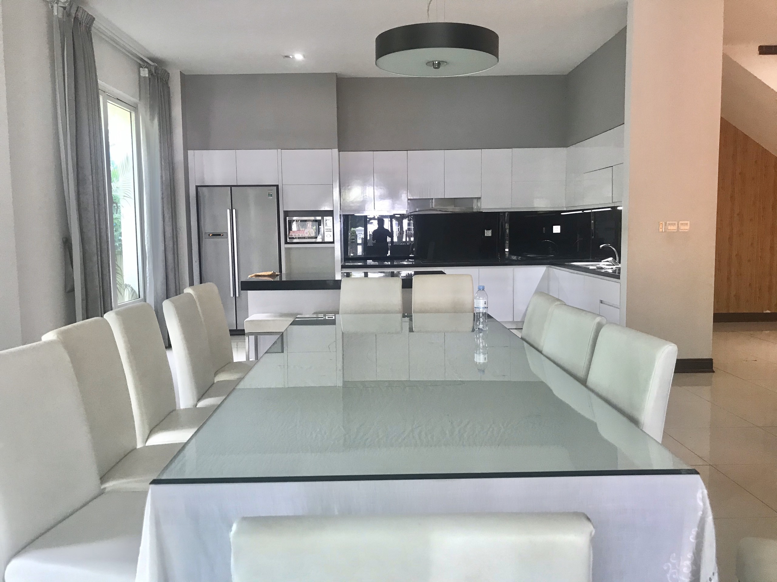 Vinhomes Riverside Lovely Garden Furnished Villa For Rent. Close to BIS, ALMAZ 7