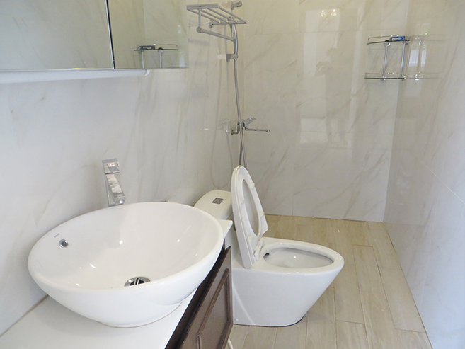 Vinhomes Riverside: renting 250m2 villa in Hoa Lan road, modern design, full furniture 14