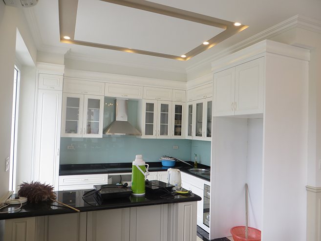 Vinhomes Riverside: renting 250m2 villa in Hoa Lan road, modern design, full furniture 3