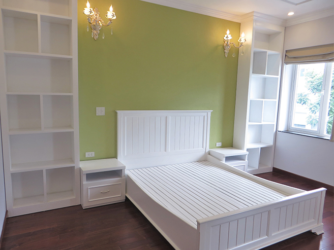 Vinhomes Riverside: renting 250m2 villa in Hoa Lan road, modern design, full furniture 8
