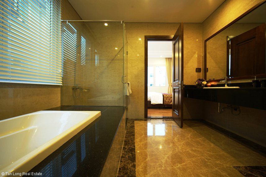 Bathroom in Vinhomes Riverside Flamboyant Villas